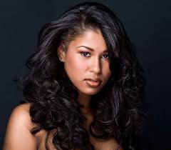 They complete the hairstyle with a coiffure in the middle of the head. Elegant Hairstyles For African American Women