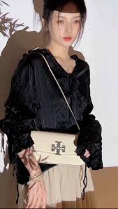 Jocelyn Ai Siok Heng ได้เพิ่มรูปภาพใหม่