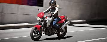 The bmw f800r is a auto targeted appear an admirers which wants a cocktail of activity and acumen with sportiness. Bmw F 800 R 2009 2019 Gebrauchtberatung