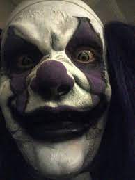 Op veel verzoek om eens iets echt super engs te tekenen voor halloween laat ik hier zien hoe je pennywise uit de horror film it kan tekenen als potlood teken. Creepy Creepy Clown Evil Clowns Scary Clowns