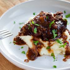 Guinness Braised Beef Short Ribs Spoon And Sage Braised Short Ribs Braised Parsnip Puree