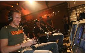 Epic games anunță un turneu de fortnite cu premii de 2 milioane de dolari. JucÄƒtorii Din Premier League DependenÈ›i De Jocul Fortnite E Mai RÄƒu Ca Alcoolul Sau Ca Drogurile