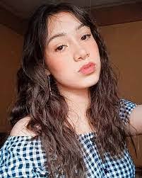 Maureen Aragon's Instagram, Twitter & Facebook