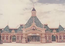 It's easy to wonder how one would go about rescuing you, to think and devise and plot out how to free you in a blaze of glory, intrigue, adventure. Enchanted Kingdom The Philippines Most Inspiring Amusement Park Since 1995 Purveyr