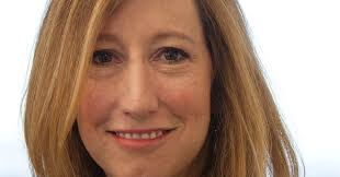 Study of Sundance Filmmakers Finds Men Get Stronger Deals at Festival Than  Women Do