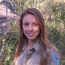 Shari May's Instagram, Twitter & Facebook