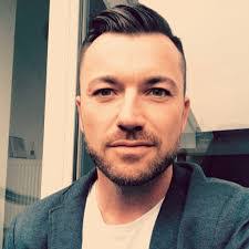 Thomas Zahn's Instagram, Twitter & Facebook