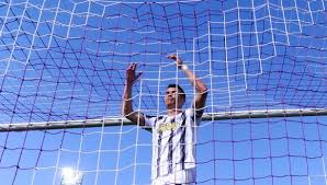 Get the latest uefa champions league news, fixtures, results and more direct from sky sports. Gzkvcirj8b7vfm