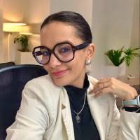 100+ perfiles de «Llerandi»