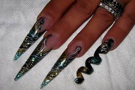A woman needs super strong nails to naturally keep a stiletto nail shape. Stiletto Nails Acrylic And Gel Nail Designs Top 10
