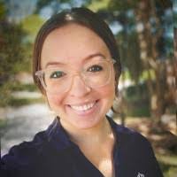 Kara Meister's Instagram, Twitter & Facebook