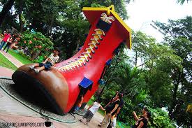 ×ª××¦××ª ×ª××× × ×¢×××¨ âªrizal park children's playgroundâ¬â