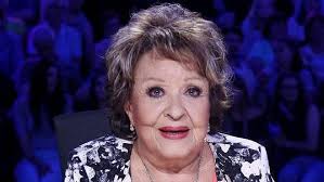 Her husband was actor josef abrhám. Jirina Bohdalova Talent Jirina Bohdalova Herecku Prekvapil V Talentu Rap Na Divku S Podivnym Vystoupenim Jen Nevericne Zirala Super Cz