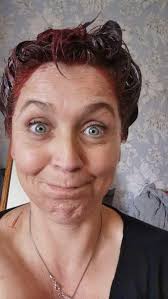 Dye recommendations for matching decor colors