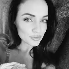 Katrina Devine (@devinekat) • Threads, Say more