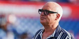 Van der Gijp en Kieft gaan niet mee in lof voor Ajacied: 'Heeft Aad  gedronken?'