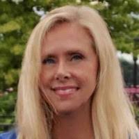 Kris Combs's Instagram, Twitter & Facebook