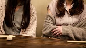 NHDTA-959 媚薬親子丼 twin cunts share dick in hot rotation