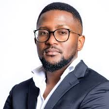 Holly Duddy's Instagram, Twitter & Facebook