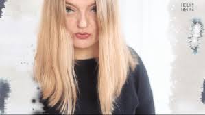 Ewa Baran a.k.a. Holy Høly i jej zabawa brzmieniem przy solowym albumie  262626