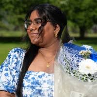 300+ ملفًا شخصيًا يحتوي على “Sangeetha”