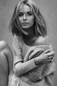 100 Best Haircuts Hairstyles For Women With Thin Hair Photography Poses Women Photography Women Model Photography