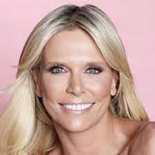 I like watching movies and shows in my free time. Catalina Maya Journalist Alter Geburtstag Bio Fakten Familie Vermogen Grosse Mehr Allfamous Org