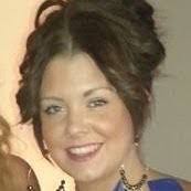 Amie Pearson's Instagram, Twitter & Facebook