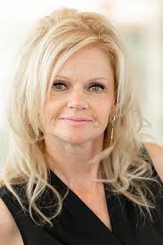 Barbara Wilke's Instagram, Twitter & Facebook