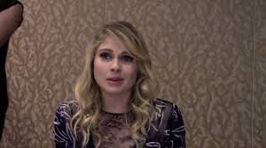  Rose Mciver Interview Izombie Season 3 Comic Con Youtube