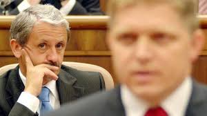 Blog N: Ako Fico splnil Dzurindov sľub o dvojnásobných platoch — Denník N