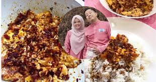 1/2 cup sambal goreng (recipe) instructions. Sambal Telur Hancur Cili Kering Simple Tapi Boleh Buat Makan Berpinggan Mingguan Wanita
