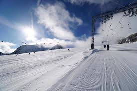 Jetzt skiurlaub in tirol planen! Sommer Sonne Skifahren Die Besten Sommer Skigebiete Europas Skigebiete Test Magazin