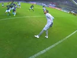 Clique numa imagem para ir ao grupo de jogos ou ao próprio jogo! Federacao Mineira De Futebol Diz Que Arbitro Da Final Entre Galo E Coelho Nao Errou Em Lances Polemicos Lance