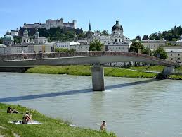 Salzburg was originally the site of a celtic settlement and a unique combination of scenic alpine landscape and architectural richness has led to salzburg's. Salzburg Verscharft Punktuell Corona Massnahmen Coronavirus Wien Vienna At