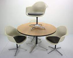 For Sale Set Of 4 Bucket Swivel Chairs Dining Table By Charles Eames For Herman Miller Vintage Dining Set Round Dining Room Table Swivel Chair