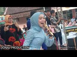 Lesti Akademi Cover Dasar Jodo Dihajatan Saudara Nya Dikampung Halamannya Youtube Lagu Terbaik Youtube Lagu