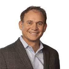 Paul Schwing's Instagram, Twitter & Facebook