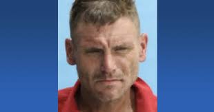 Florida man stops to charge ankle monitor while committing a crime, faces  grand theft auto