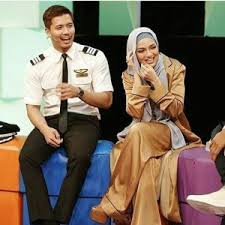 Sportingnya ayah fattah amin layan live ig fattah!! Kuala Lumpur Neelofa Unfollow Fattah On Instagram Oneapps