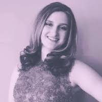 Laura Branch's Instagram, Twitter & Facebook