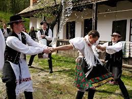 Locsolóvers baranya zengő mecsek hetény village country népviselet folk easter hosszúhetény locsolás húsvét. Husveti Locsolas Majdan Lanyomnak Folk Dance Culture Fashion