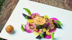 Eine Grande Table Auf Dem Land Kurt Mosching Wengi Bei Buren Empfiehlt Lachsroulade Randen Carpaccio Lachsroulade Lachs Rezepte