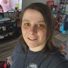 Does anyone know if any hotels are hiring for housekeepers in Houlton? I  looked online but didn't see any, so I figured I'd ask here. Thank you!