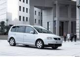 Volkswagen-Touran-(2003)