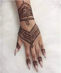 See more ideas about henna, henna tattoo, henna designs. Pin By Carla Alvelais On Nailssss Henna Tattoo Designs Henna Designs Hand Henna Designs