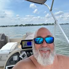 I have a 2017 23 ft Lowe Tritoon with a Mercury 150. At full throttle with  a 15.3 x 15 prop I get 5000 RPM's and 30moh trimmed up with just me