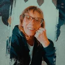 Lisa Turnbaugh in people