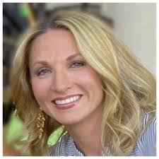 Janell Beck's Instagram, Twitter & Facebook