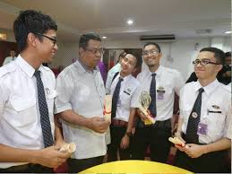 Blog tak rasmi penolong pegawai perubatan malaysia. Berapa Gaji Frontliner Malaysia Sebenarnya Iluminasi